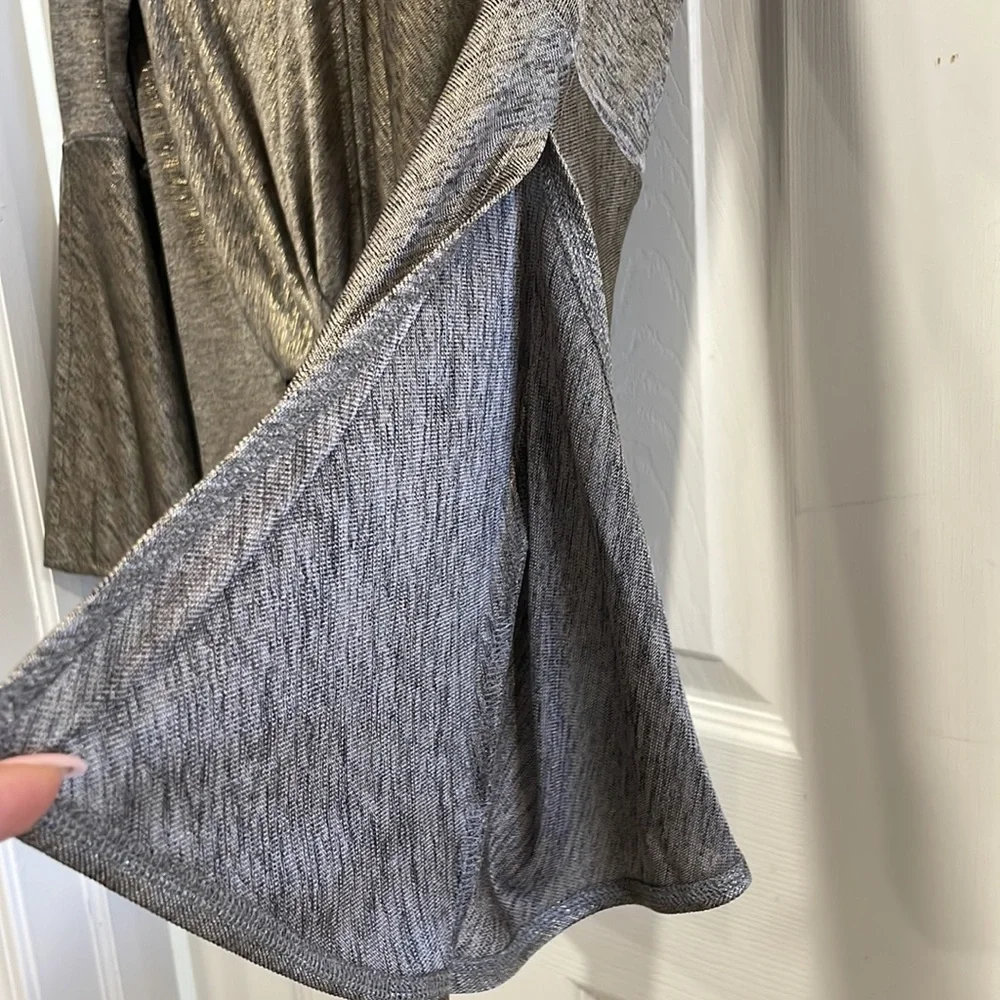 ‼️BUNDLE SALE 4 FOR $20 - NWOT Gorgeous crop top - Picture 6 of 12